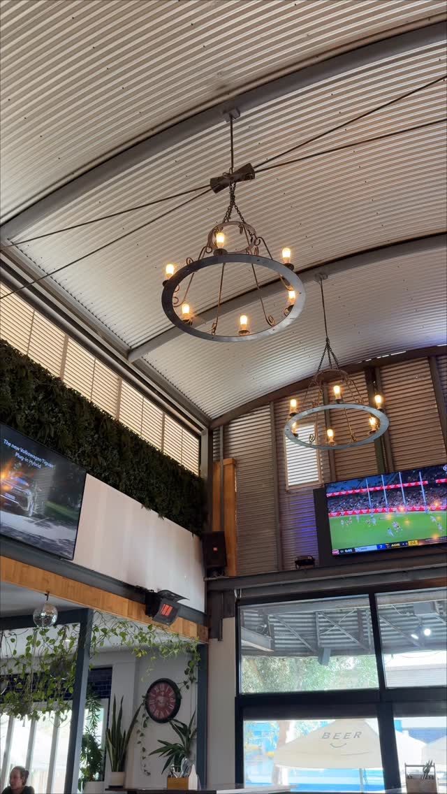 Instagram post from southbeachhotelfreo. This post is in position 2.