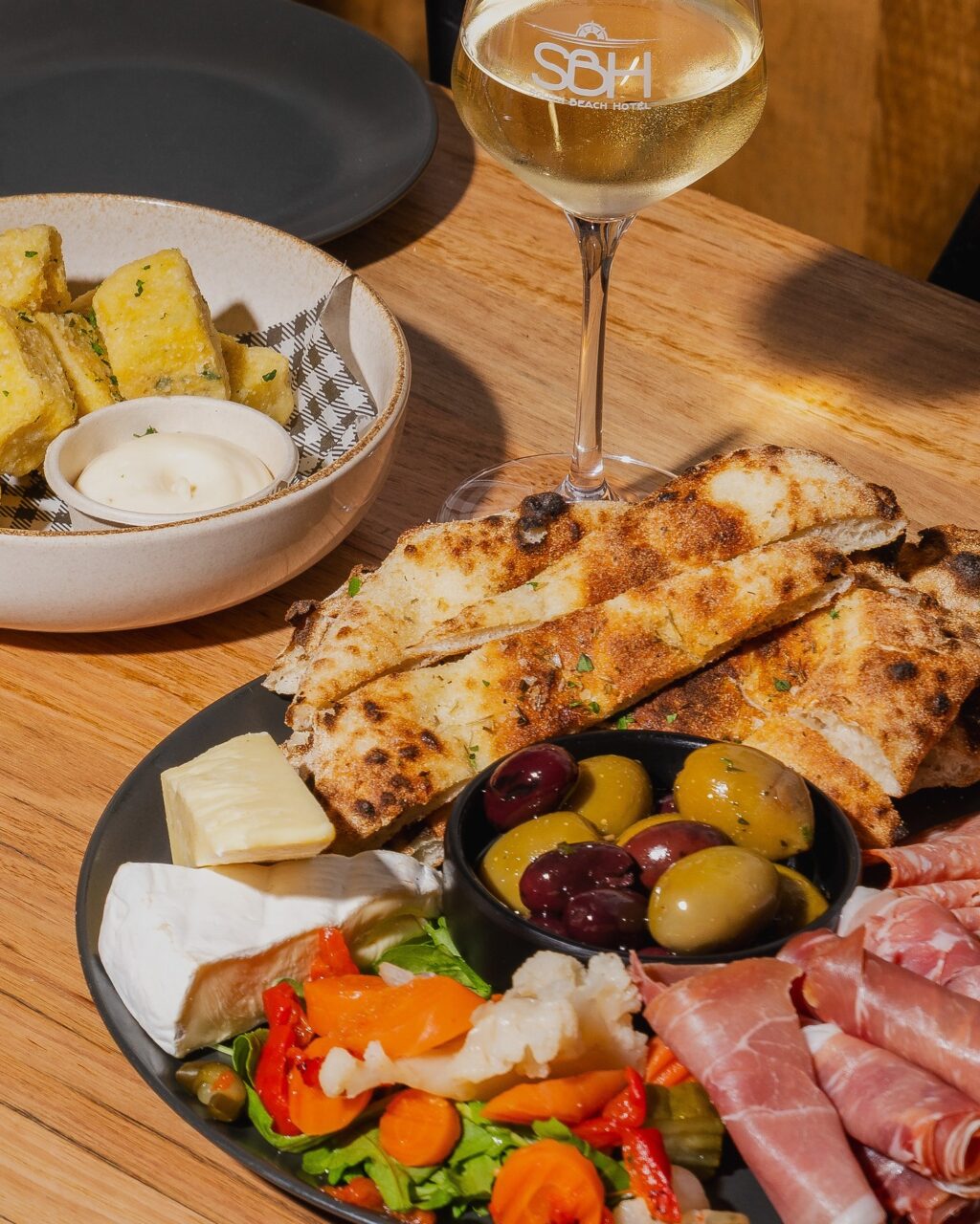 Instagram post from southbeachhotelfreo. This post is in position 0.