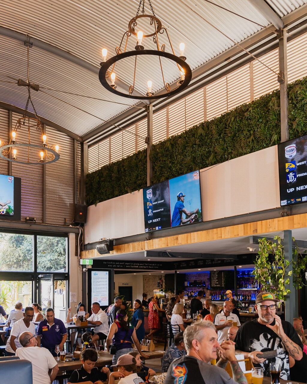 Instagram post from southbeachhotelfreo. This post is in position 2.